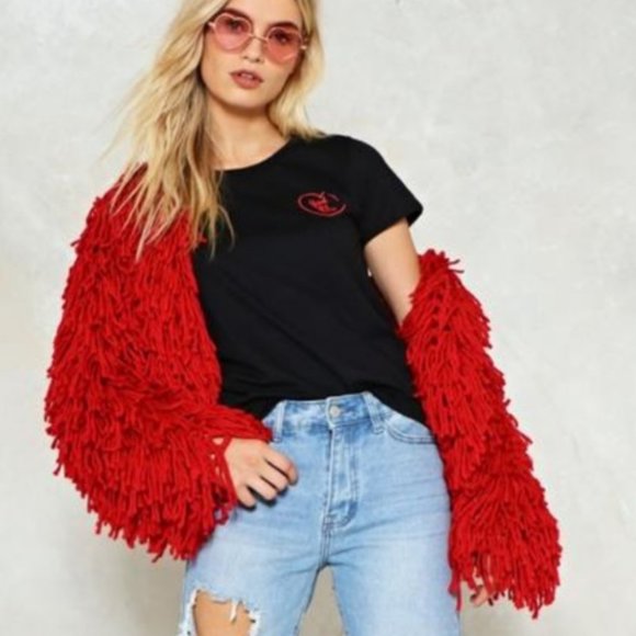 💥STUNNING💥 Bad Romance Shaggy Cardigan in Red - Picture 2 of 16